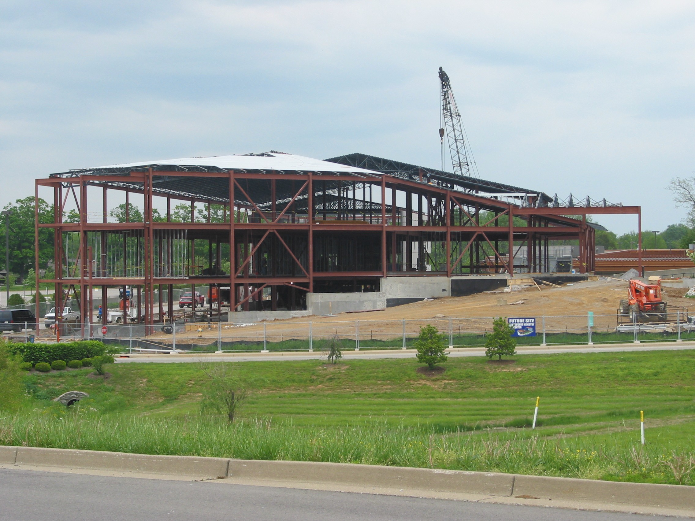 Structural steel frame of a megachurch under construction — steel fabrication drawings by LECGI